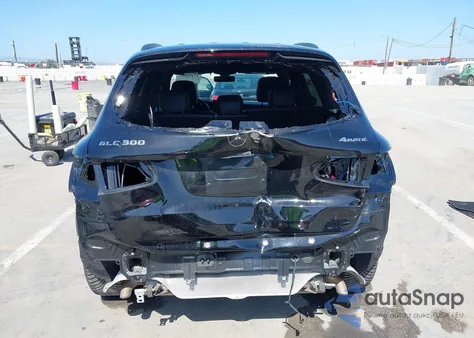 2021 Mercedes-Benz Glc 300 4Matic from USA, damaged, VIN W1N0G8EB1MG007596